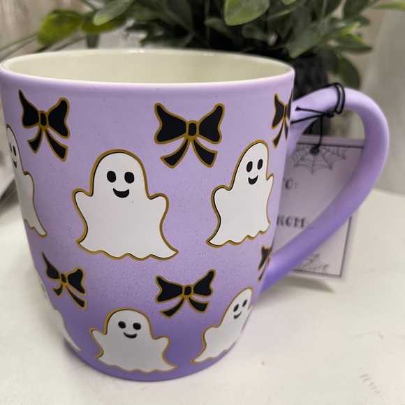 Halloween Purple Ghost w/ Black Bow Ribbon Smooth Matte Soft Touch NWT - Picture 2 of 4